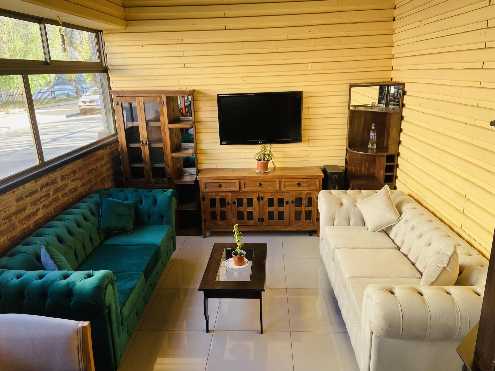 Urtubia Muebles Showroom